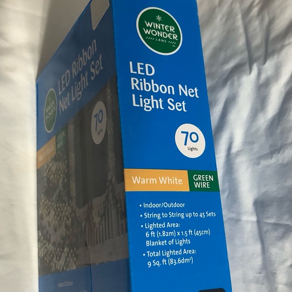 Winter wonder led Ribbon 70 net lights set green wire. indoor/outdoor. - Picture 3 of 4